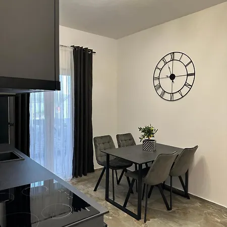 Sea Dreams Apartment *